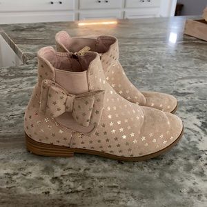 Size 1 Tahiti boots